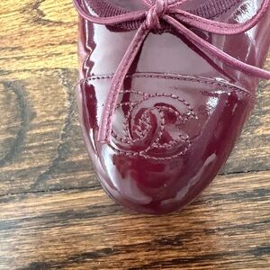 CHANEL Burgundy “PLUM” Patent Leather Ballerines - Ballet Flats - 100% Authentic